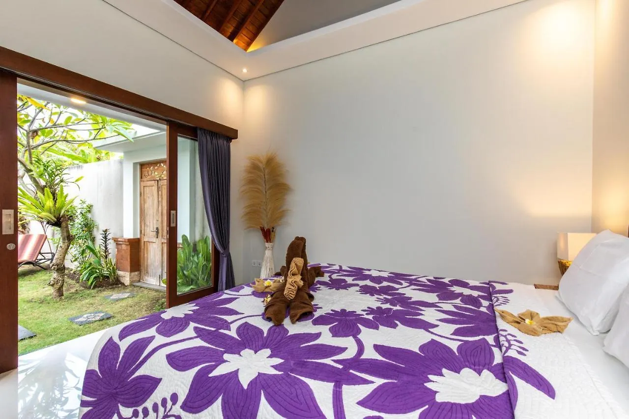 Villa Kamboja Premium Walk To Double Six Beach - Enclosed Living Room With Ac Seminyak  0*, Seminyak (Bali)