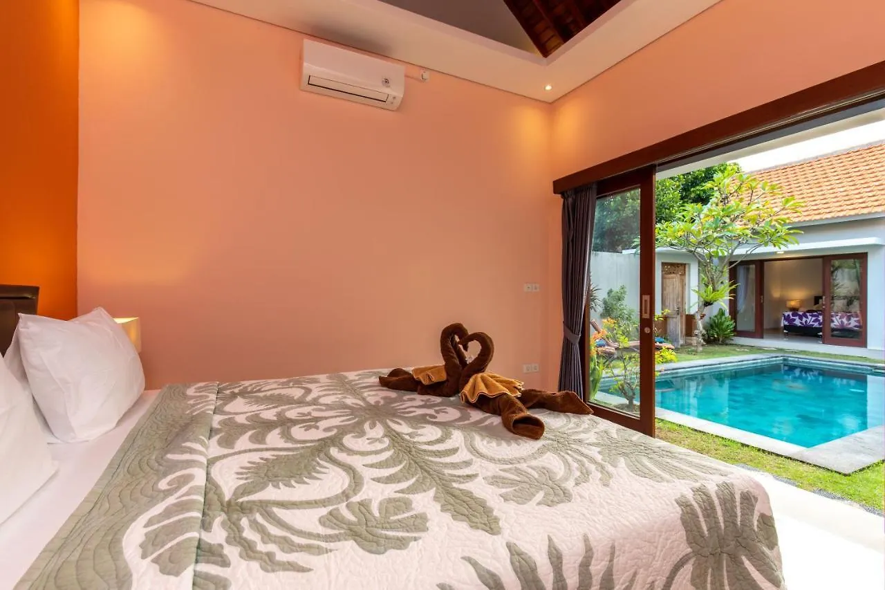 Villa Kamboja Premium Walk To Double Six Beach - Enclosed Living Room With Ac Seminyak