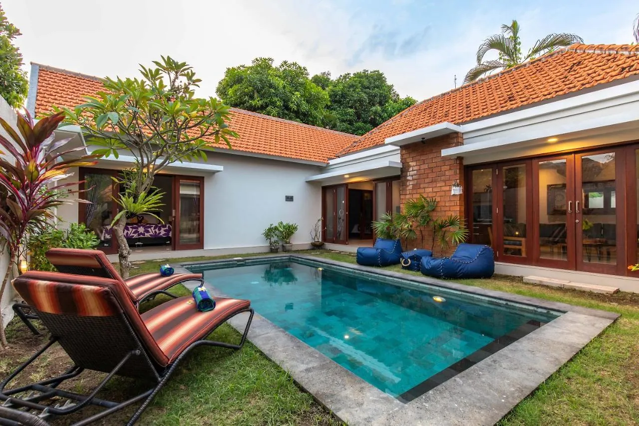 Villa Kamboja Premium Walk To Double Six Beach - Enclosed Living Room With Ac Seminyak   Seminyak (Bali)