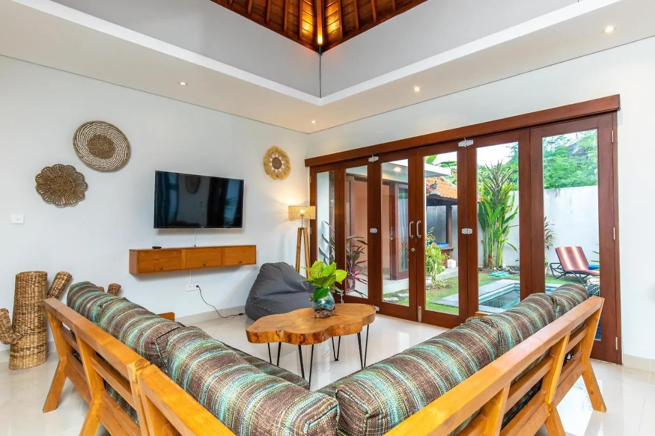 Villa Kamboja Premium Walk To Double Six Beach - Enclosed Living Room With Ac Seminyak